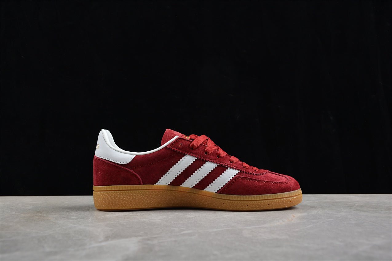 Fabrika Supply Handball Spezial Red / Cloud White / Gold Metallic | zapatillas Fabrika Supply