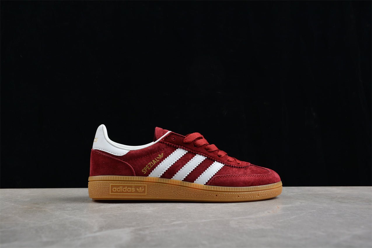 Fabrika Supply Handball Spezial Red / Cloud White / Gold Metallic | zapatillas Fabrika Supply