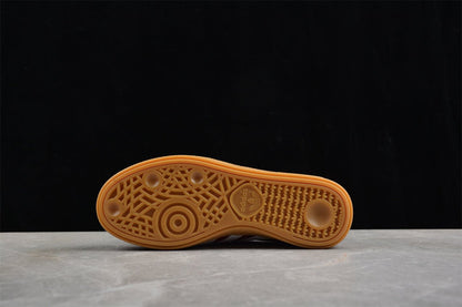 Fabrika Supply Handball Spezial Red / Cloud White / Gold Metallic | zapatillas Fabrika Supply