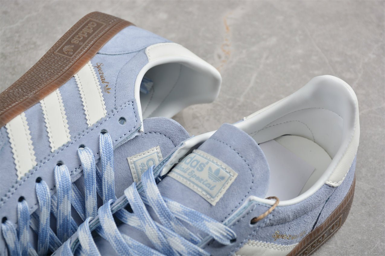 Fabrika Supply Handball Spezial Sky Blue / White | zapatillas Fabrika Supply