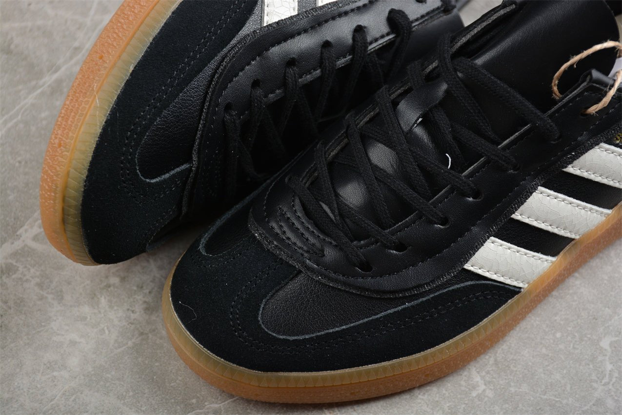 Fabrika Supply INVINCIBLE x Handball Spezial Black / White | zapatillas Fabrika Supply