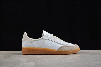 Fabrika Supply INVINCIBLE x Handball Spezial White / Light Beige | zapatillas Fabrika Supply